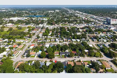 854 NW 76th St, Miami, FL 33150 - Photo 26