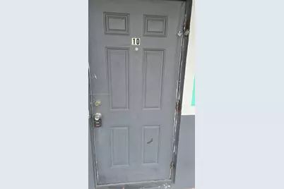 535 NW 7th St #10, Miami, FL 33136 - Photo 2