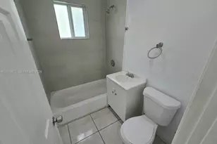 535 NW 7th St, Miami, FL 33136 - Photo 18