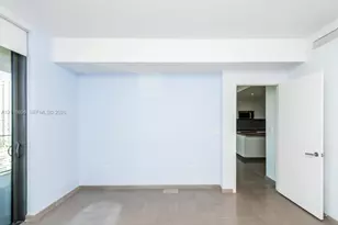 68 SE 6th St, Miami, FL 33131 - Photo 22