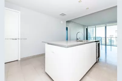 68 SE 6th St #1906, Miami, FL 33131 - Photo 6