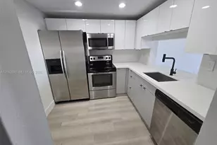 486 NW 165th St Rd, Miami, FL 33169 - Photo 4