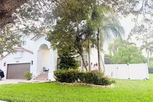 18438 NW 9th St, Pembroke Pines, FL 33029 - Photo 32