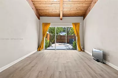 2221 Buttonwood Ave, Pembroke Pines, FL 33026 - Photo 12
