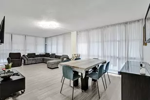 800 Parkview Dr, Hallandale Beach, FL 33009 - Photo 4