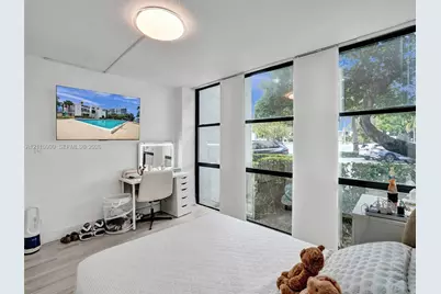 800 Parkview Dr #131, Hallandale Beach, FL 33009 - Photo 12