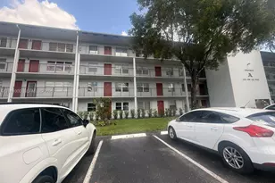 1251 SW 134th Way, Pembroke Pines, FL 33027 - Photo 4