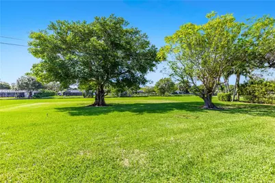 8010 SW 139th Ter, Palmetto Bay, FL 33158 - Photo 44