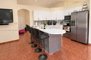 8110 SW 157th Ct, Miami, FL 33193 - Photo 4