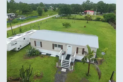 451 Bald Cypress Ave, Clewiston, FL 33440 - Photo 2