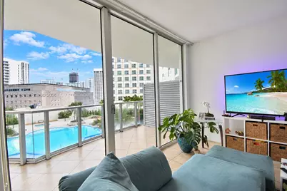 300 S Biscayne Blvd #T-1405, Miami, FL 33131 - Photo 1