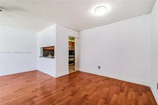 15316 SW 72nd St, Miami, FL 33193 - Photo 8
