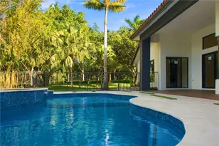 1190 Manor Ct, Weston, FL 33326 - Photo 14