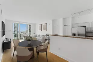 1155 Brickell Bay Dr, Miami, FL 33131 - Photo 2