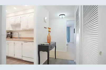 400 N Riverside Dr #305, Pompano Beach, FL 33062 - Photo 30