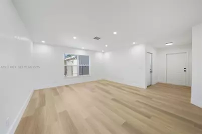 1529 NW 1st Ave, Fort Lauderdale, FL 33311 - Photo 6