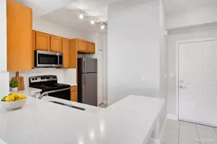 6001 SW 70th St, South Miami, FL 33143 - Photo 10