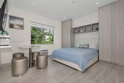 7300 Ocean Ter #313, Miami Beach, FL 33141 - Photo 6