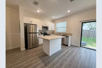 21430 NE 3rd Pl #0, Miami, FL 33179 - Photo 6
