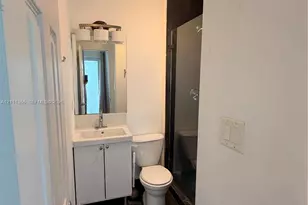 541 13th St, Miami Beach, FL 33139 - Photo 8