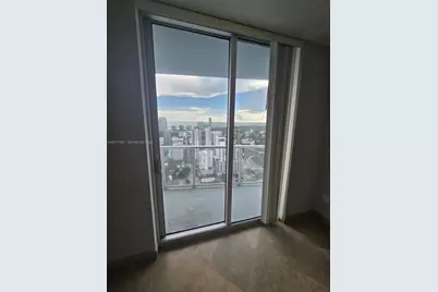185 SW 7th St #4002, Miami, FL 33130 - Photo 4