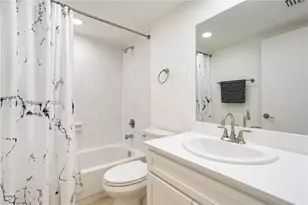 3099 NW 48th Ave, Lauderdale Lakes, FL 33313 - Photo 8
