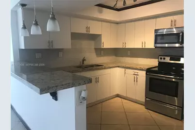 800 Parkview Dr #102, Hallandale Beach, FL 33009 - Photo 1