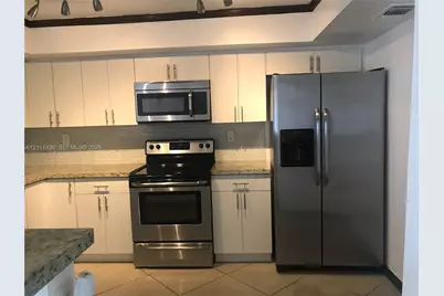800 Parkview Dr #102, Hallandale Beach, FL 33009 - Photo 2