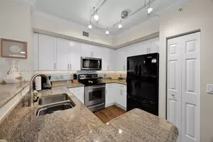 2421 NE 65th St, Fort Lauderdale, FL 33308 - Photo 10
