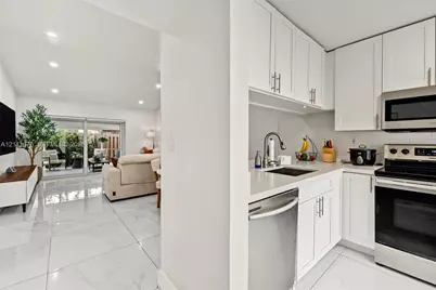 11720 SW 122nd Pl, Miami, FL 33186 - Photo 16