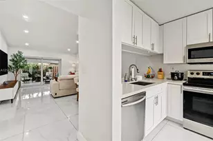 11720 SW 122nd Pl, Miami, FL 33186 - Photo 16