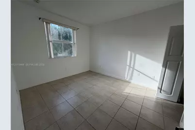 2460 SE 16th Ter #204, Homestead, FL 33035 - Photo 8