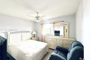 7891 N Sunrise Lakes Dr, Sunrise, FL 33322 - Photo 26