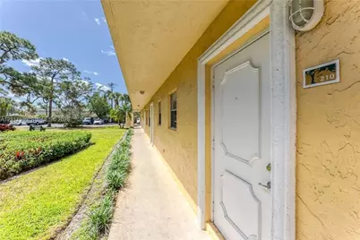5156 NE 6th Ave #210, Oakland Park, FL 33334 - Photo 2