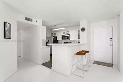 19555 E Country Club Dr #8208, Aventura, FL 33180 - Photo 6