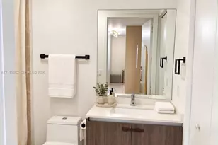 488 NE 18th St, Miami, FL 33132 - Photo 14