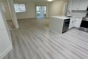 9901 Westview Dr, Coral Springs, FL 33076 - Photo 4