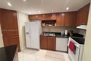 801 Brickell Bay Dr, Miami, FL 33131 - Photo 8