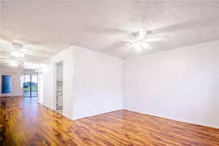 13450 SW 3rd St, Pembroke Pines, FL 33027 - Photo 2