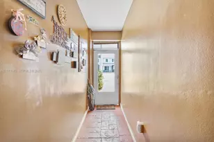 7120 W 17th Ct, Hialeah, FL 33014 - Photo 38