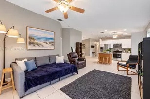 1042 NE 38th St, Oakland Park, FL 33334 - Photo 4