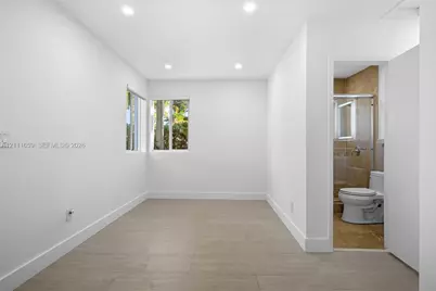 338 Taylor St #2, Hollywood, FL 33019 - Photo 10