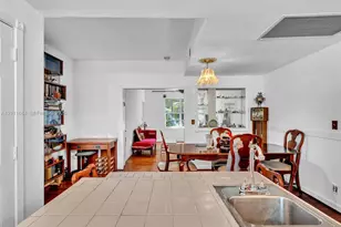 503 12th St, Miami Beach, FL 33139 - Photo 36