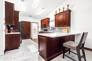 8541 NW 51st Ct, Lauderhill, FL 33351 - Photo 14