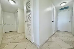 3725 S Ocean Dr, Hollywood, FL 33019 - Photo 4