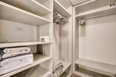 88 SW 7th St #1408, Miami, FL 33130 - Photo 40
