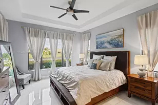 1034 SW 113th Ave, Pembroke Pines, FL 33025 - Photo 12