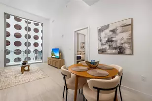 77 SE 5th St, Miami, FL 33131 - Photo 6