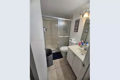 711 N Pine Island Rd #402, Plantation, FL 33324 - Photo 14