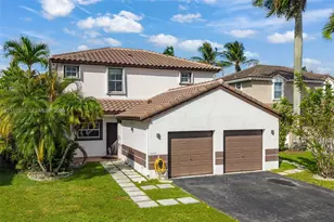 19197 NW 22nd St, Pembroke Pines, FL 33029 - Photo 2